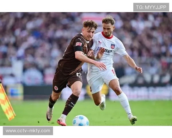 多特蒙德主场攻势如潮,海登海姆防守崩盘难阻逆转 多特蒙德主场攻势如潮,海登海姆防守崩盘难阻逆转